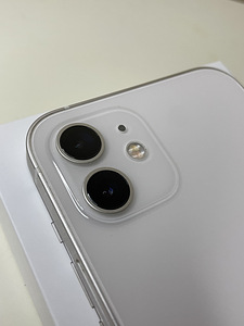 iPhone 12 128 ГБ (3 фото из 7)
