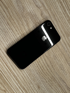 iPhone 8 64GB (2 фото из 3)