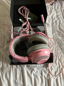Razer Kraken (розовый) (3 фото из 6)