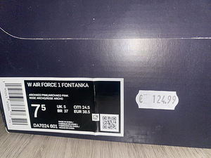 W air force 1 fontanka (2 foto / 3)