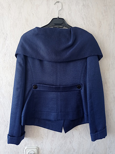 Naiste kostüüm brändilt Armani Collezioni, suurus 40 (M). Se (4 foto / 7)