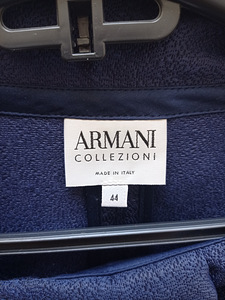 Naiste kostüüm brändilt Armani Collezioni, suurus 40 (M). Se (2 foto / 7)