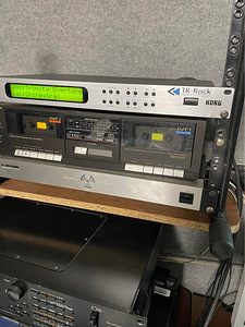 Korg tr rack (2 foto / 2)