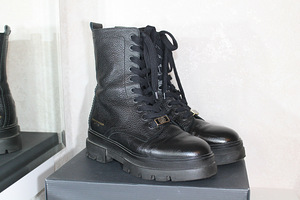 Saapad 39 TOMMY HILFIGER (5 foto / 5)