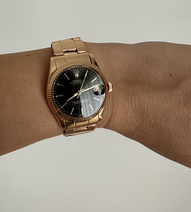 Часы Rolex Oyster Perpetual Date. Оригинал (1 фото из 3)