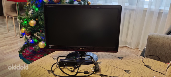 21,5" monitor LG Flatron E2250V, 1920x1080, TN (foto #1)