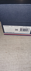 Tommy Hilfiger kingad, suurus 36 (7 foto / 7)