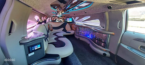 Линкольн Таун Кар лимузин 4.6 153kW (3 фото из 3)