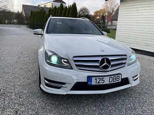 Mercedes-Benz C220 2.2 125kw 2011 (2 foto / 9)