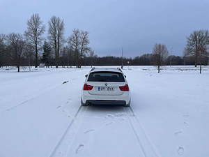 BMW 325d 2009 3.0d m57 202kw (3 foto / 10)