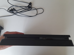 PlayStation 4 + PlayStation VR V2 (3 foto / 8)