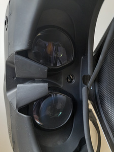 PlayStation 4 + PlayStation VR V2 (6 foto / 8)