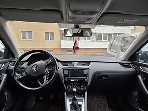 Škoda Octavia 2018 a. (2 foto / 2)