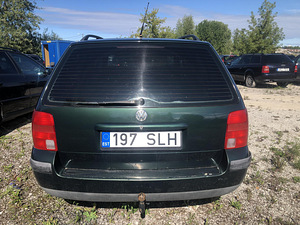 Volkswagen Passat (2 foto / 5)