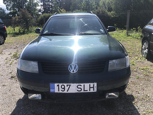 Volkswagen Passat (4 foto / 5)