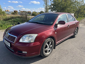 Toyota avensis (1 foto / 6)