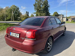 Toyota avensis (5 foto / 6)