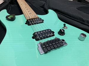 Elektrikitarr vintage v6m24 (2 foto / 10)