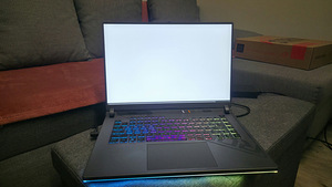 ROG Strix G16 (2023) RTX 4060 (5 foto / 6)