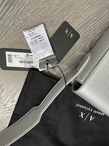 Новая сумка Armani Exchange. Сумка через плечо среднего размера. С (3 фото из 6)