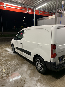 Peugeot partner 1.6 (72kw) 2013a (3 foto / 5)