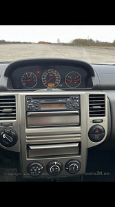 Nissan X-Trail 4x4 2006 2.2 dci 100 kw (5 foto / 5)