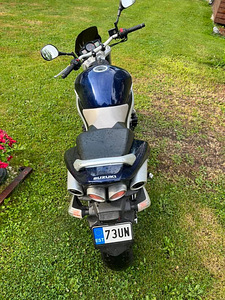 Suzuki GSR 600 (3 foto / 5)