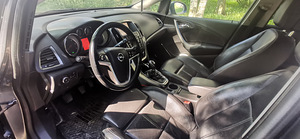 Opel Astra J 2011 Sports Tourer (8 foto / 13)