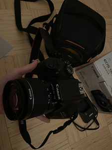 CANON EOS 1300D (3 foto / 4)