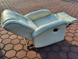 Lahtikäiv tugitool, tule vii oma transpordiga ära (3 foto / 3)