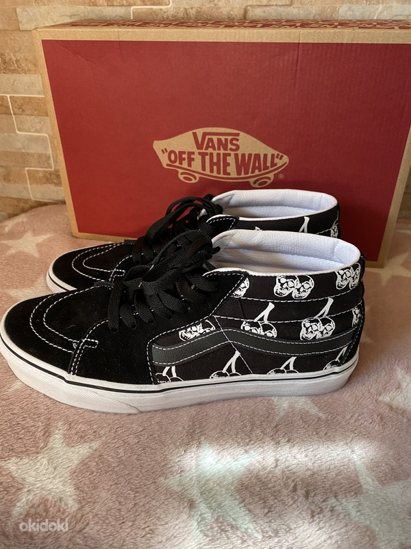 vans 42