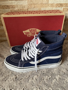 Новые кроссовки Vans 42 (3 фото из 3)