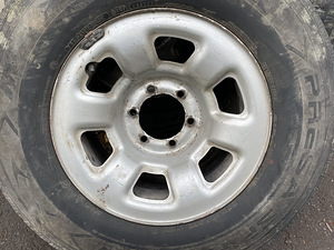 Nissan 6x139.7 r16 (3 foto / 3)