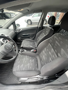 Opel corsa 1.2 70kv (6 foto / 12)