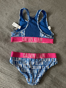 UUS CALVIN KLEIN Bikiinid (ujumiskostüüm) suurus 10–12a. (2 foto / 3)