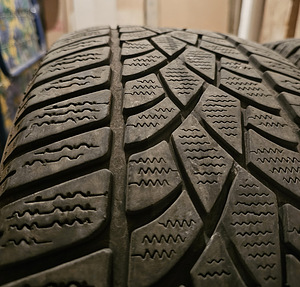 Dunlop Winter sport 245/45/18 5-6mm (4 foto / 6)