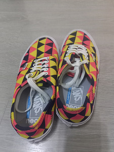 Vans (3 foto / 3)