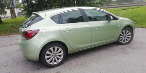 Opel Astra 1.4 Turbo, 103kW (6 foto / 9)