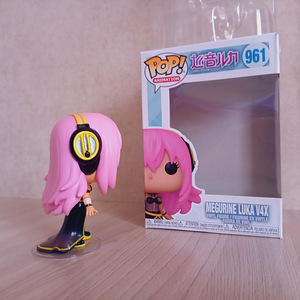 Funko POP! Megurine Luka - Vocaloid. Figuur. Originaal (4 foto / 9)
