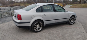 Volkswagen passat (3 foto / 5)