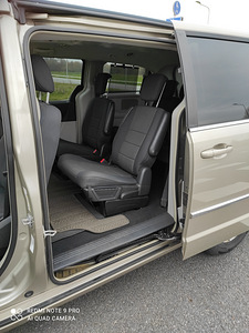 Chryler Grand Voyager V RT 2.8 crd (6 foto / 10)