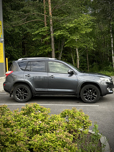 Toyota RAW 4 (1 фото из 15)
