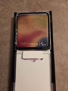 Galaxy Z flip 6 (4 foto / 5)