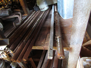 Vene metallitööpinkide osad (5 foto / 10)