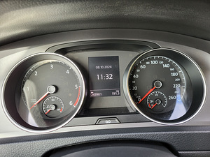 Volkswagen golf 7 1.6 tdi 81kW (12 foto / 14)