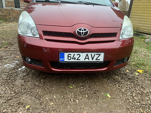 Toyota Corolla Verso (4 foto / 6)