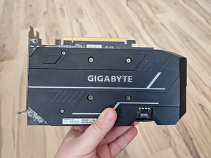 Gigabyte GTX 1660 OC 6GB (2 foto / 2)