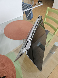 Lenovo Yoga 720-15IKB i7 8GB RAM Geforce GTX1050 (1 foto / 3)