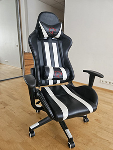 Mängutool Furniture 4gamers (1 foto / 2)