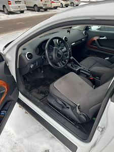 Продам Audi A3 1.6 77кВ (6 фото из 9)